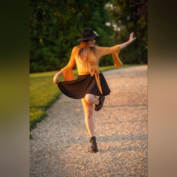 Meet your Posher, Stephanie - Picture 16 of 16